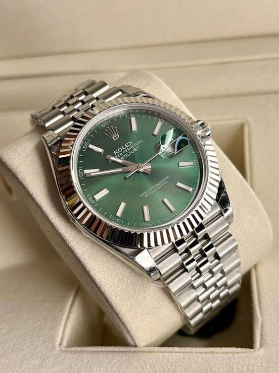Luxury Watch Inspired by Iconic Designs